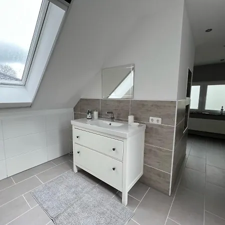 Dianna Deluxe 公寓 *